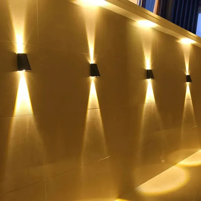 Elegant Solarlampe til Udendørsbrug med Vejrbestandig Design-3