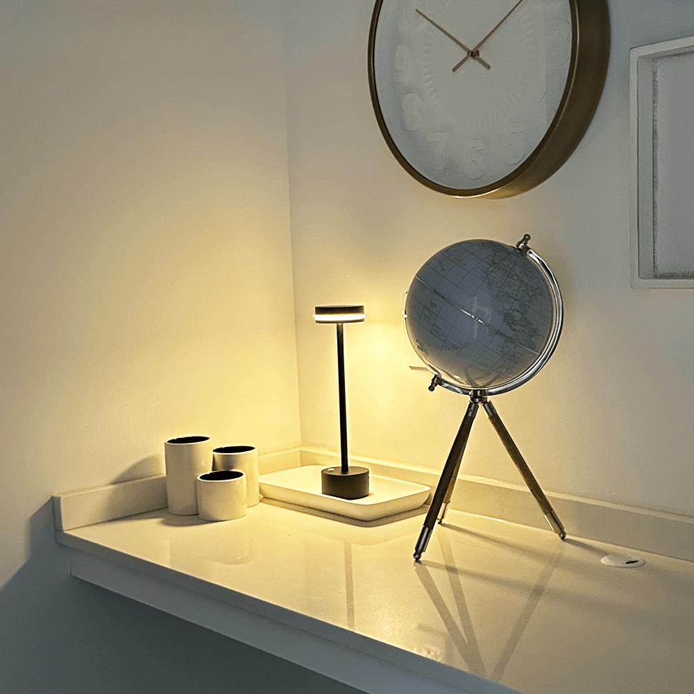 Wireless Table Lamp – Minimalist and Functional Design | GlowLite