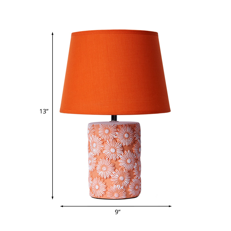 Orange Aflang Bordlampe med Udsmykket Solsikkefod | SunGlow