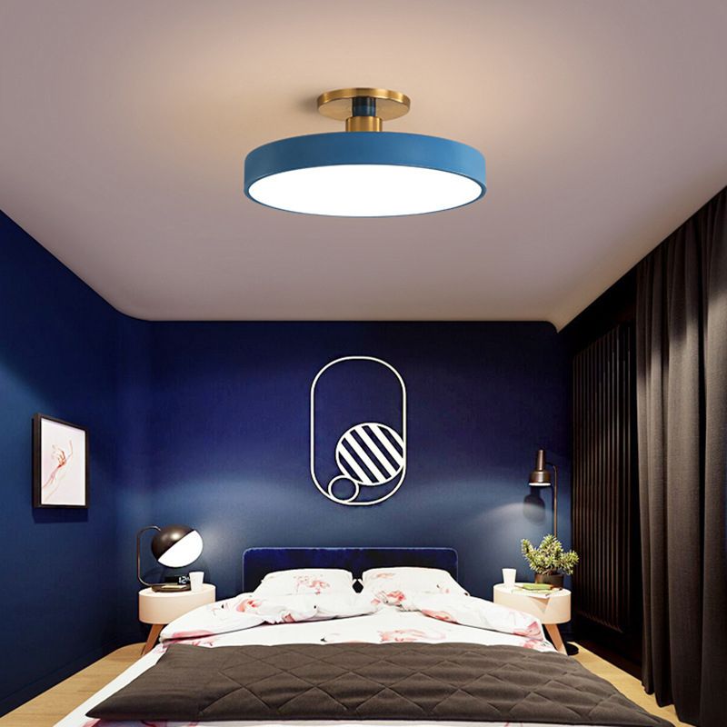 Round ceiling lamp in modern design | Circle