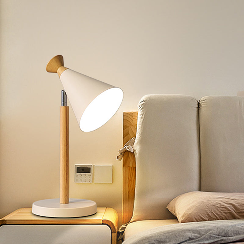 Moderne Rustik Konisk Lampe | ConeLuxe