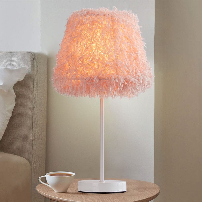 Elegant Fjer Bordlampe | FeatherGlow