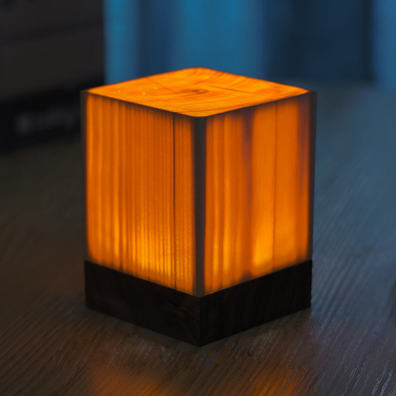 Moderne Bordlampe | WoodLite