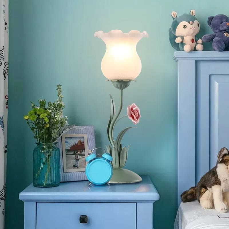 Bordlampe med Blomsterdesign til Natbord | BloomLite