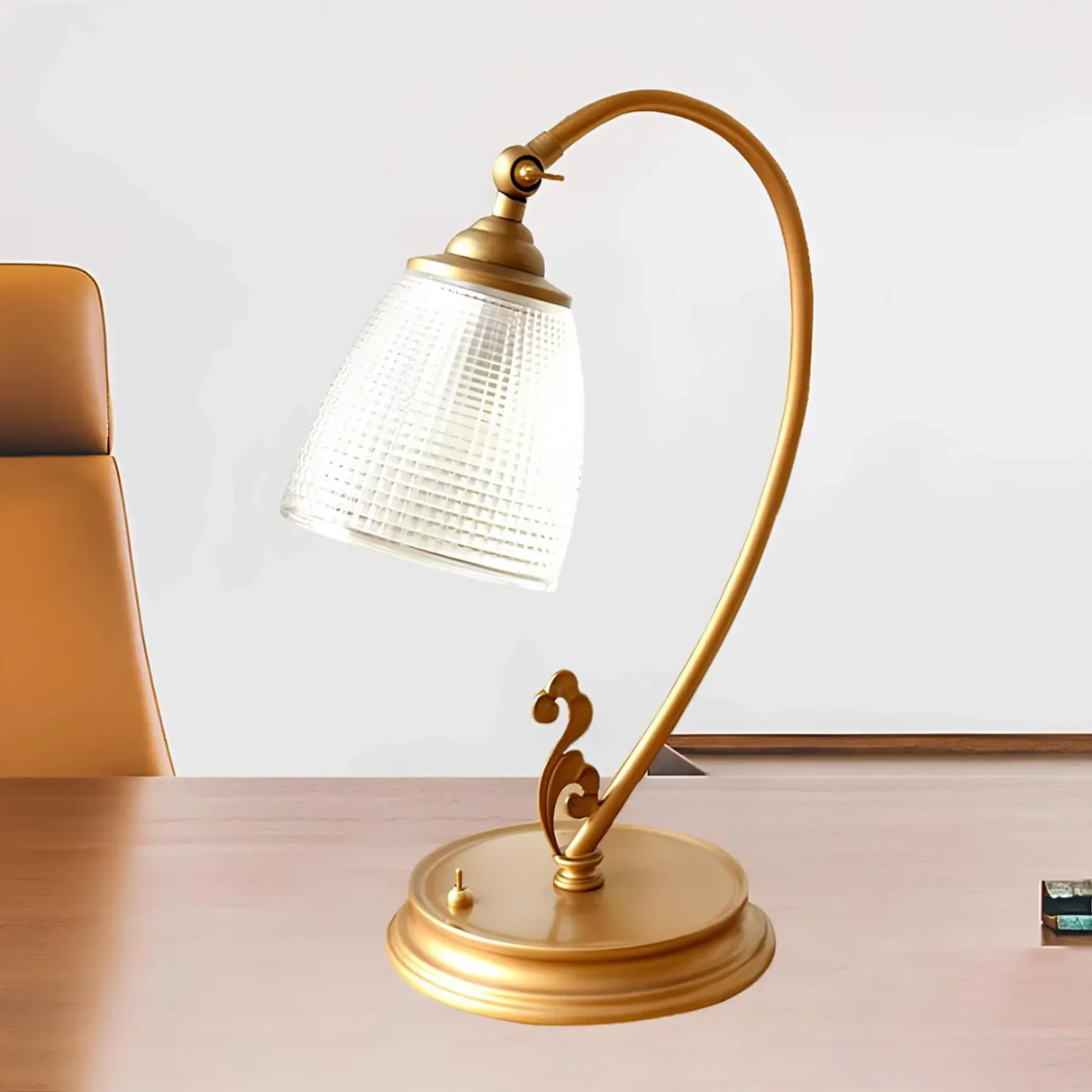 Cormino Bordlampe – Enkel og Elegant | GoldLine