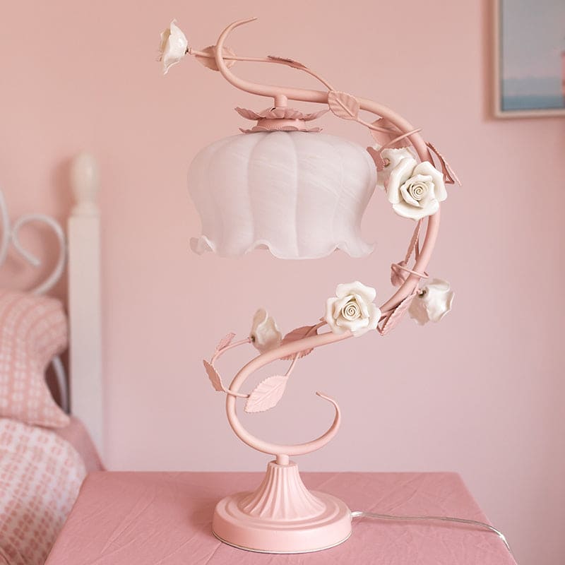 Bordlampe i Pastorale Stil med Keramisk Rose | RosePastel