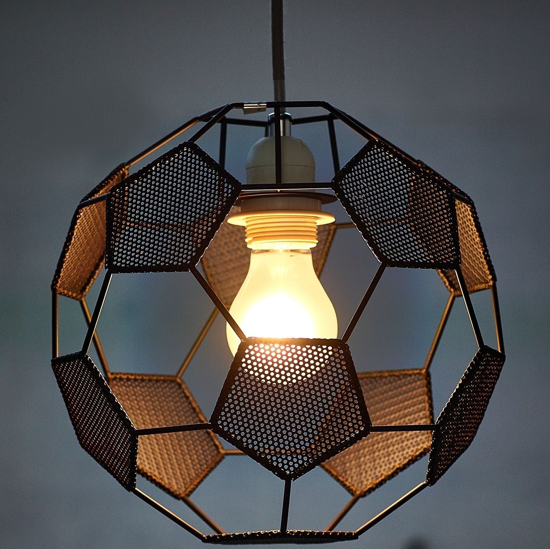 LumièreBalle - Football-shaped ceiling lamp