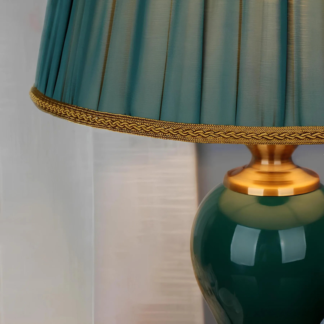 Solivian Bordlampe – Klassisk og Elegant | CeramiGlow