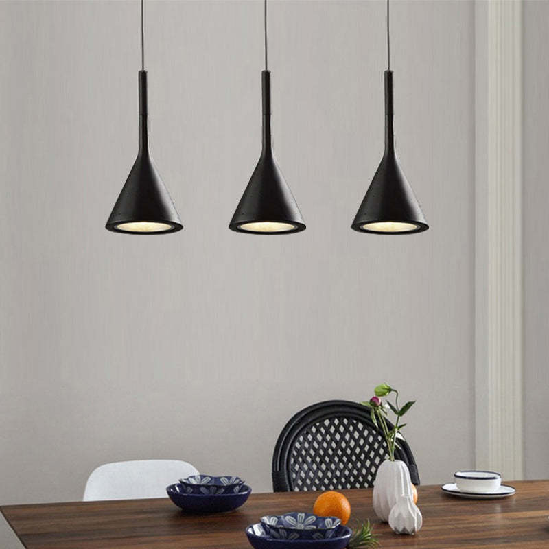 Stilfuld Trekantet Loftlampe | GeoShine