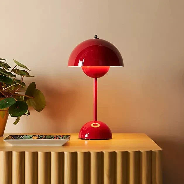 LED table lamp for an atmospheric interior | LunarGlow