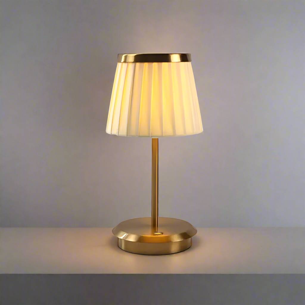 Elegant Plisseret Lampe | PleatGlow