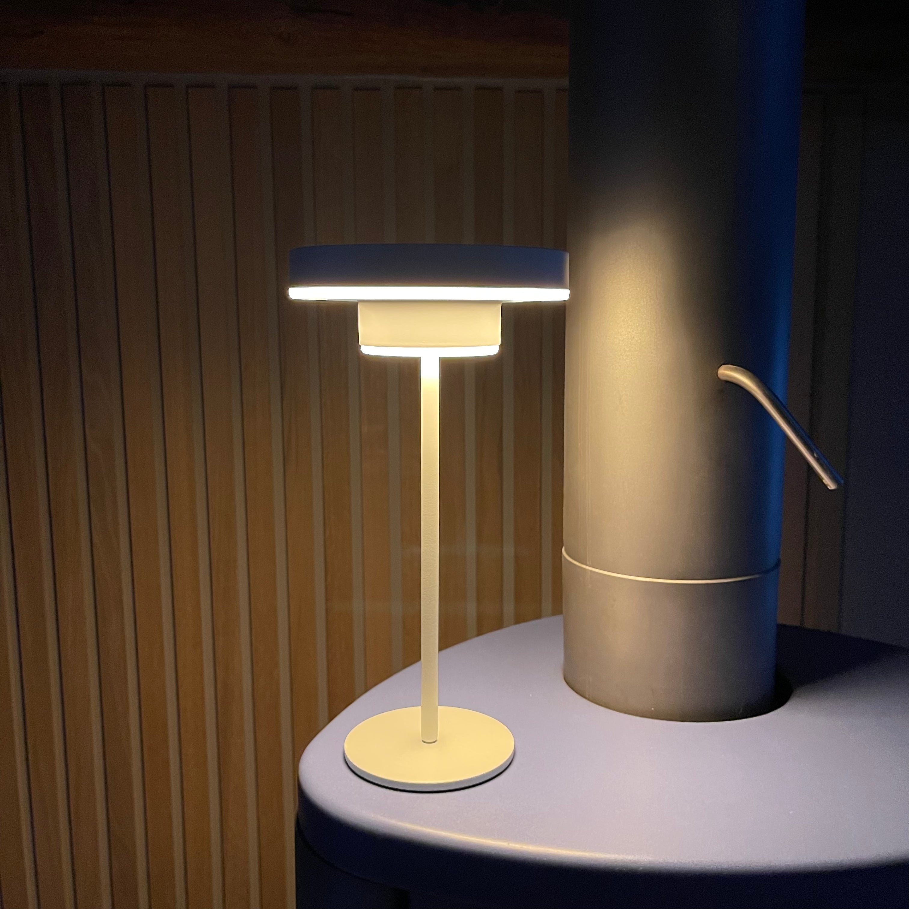 Variant image for Elegant Solcelle Lampe til Udendørs Belysning - Justerbar Lysintensitet-2