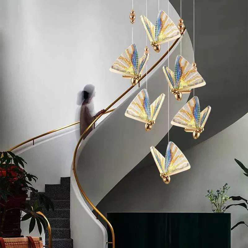 Kunstnerisk Sommerfugl Loftlampe | ButterflyGlow