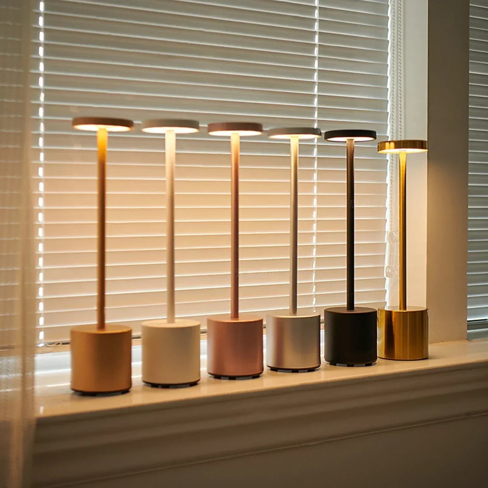 Luxury and Modern Rechargeable Lamp | LuxeBeam