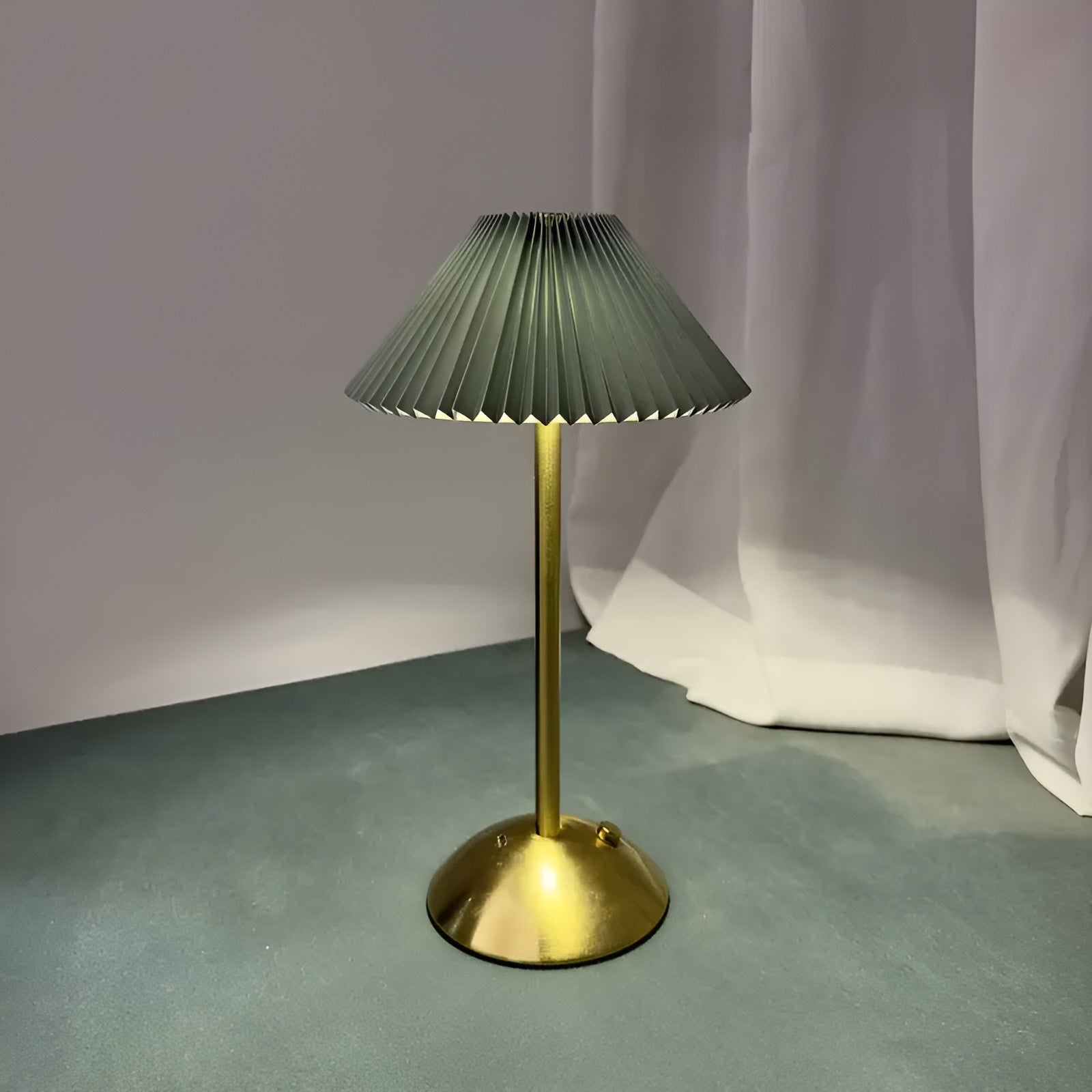 Wireless Elegant Table Lamp – Stylish and Functional | ElegantGlow