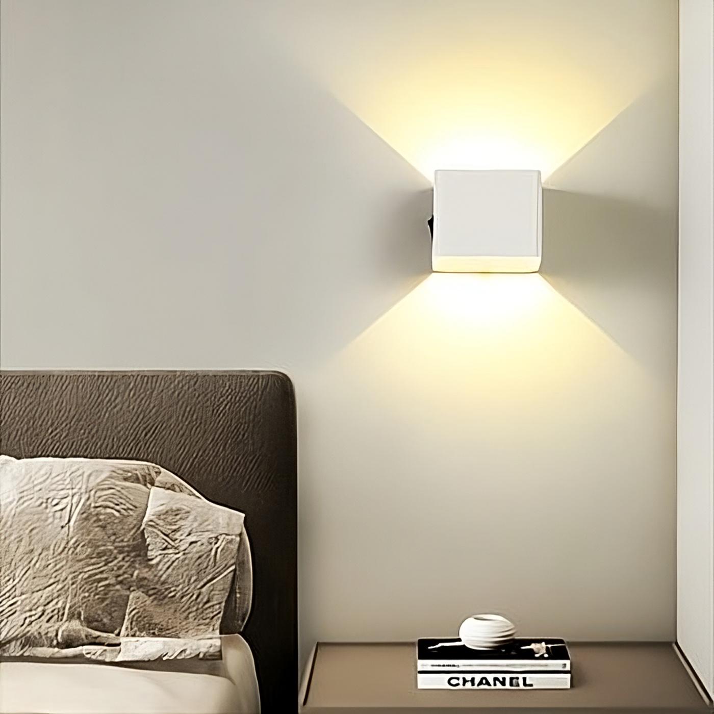 Unique wall lamps for a luxurious atmosphere | LuxoraLight