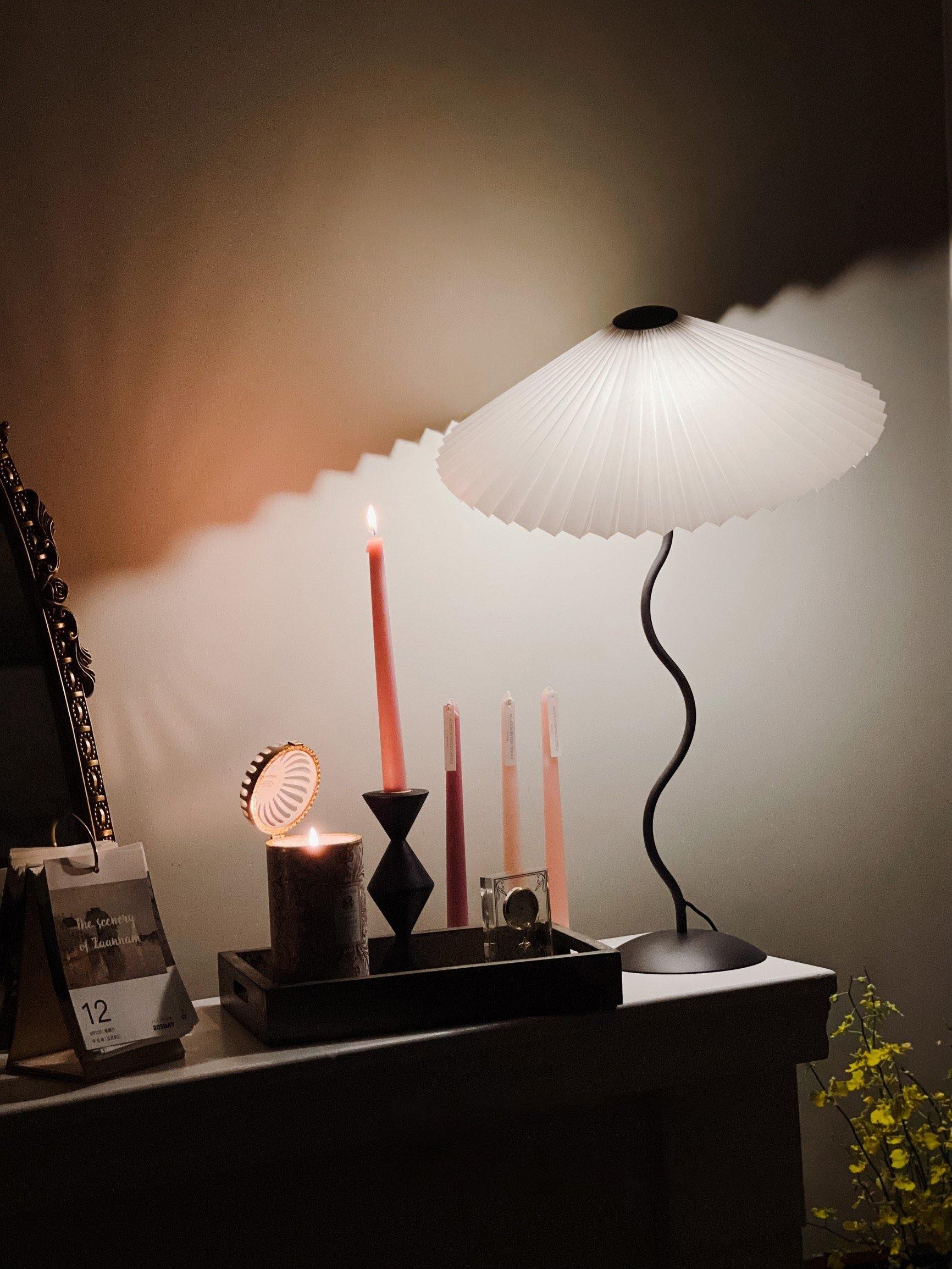 Moderne Snoet Bordlampe | TwistElegance