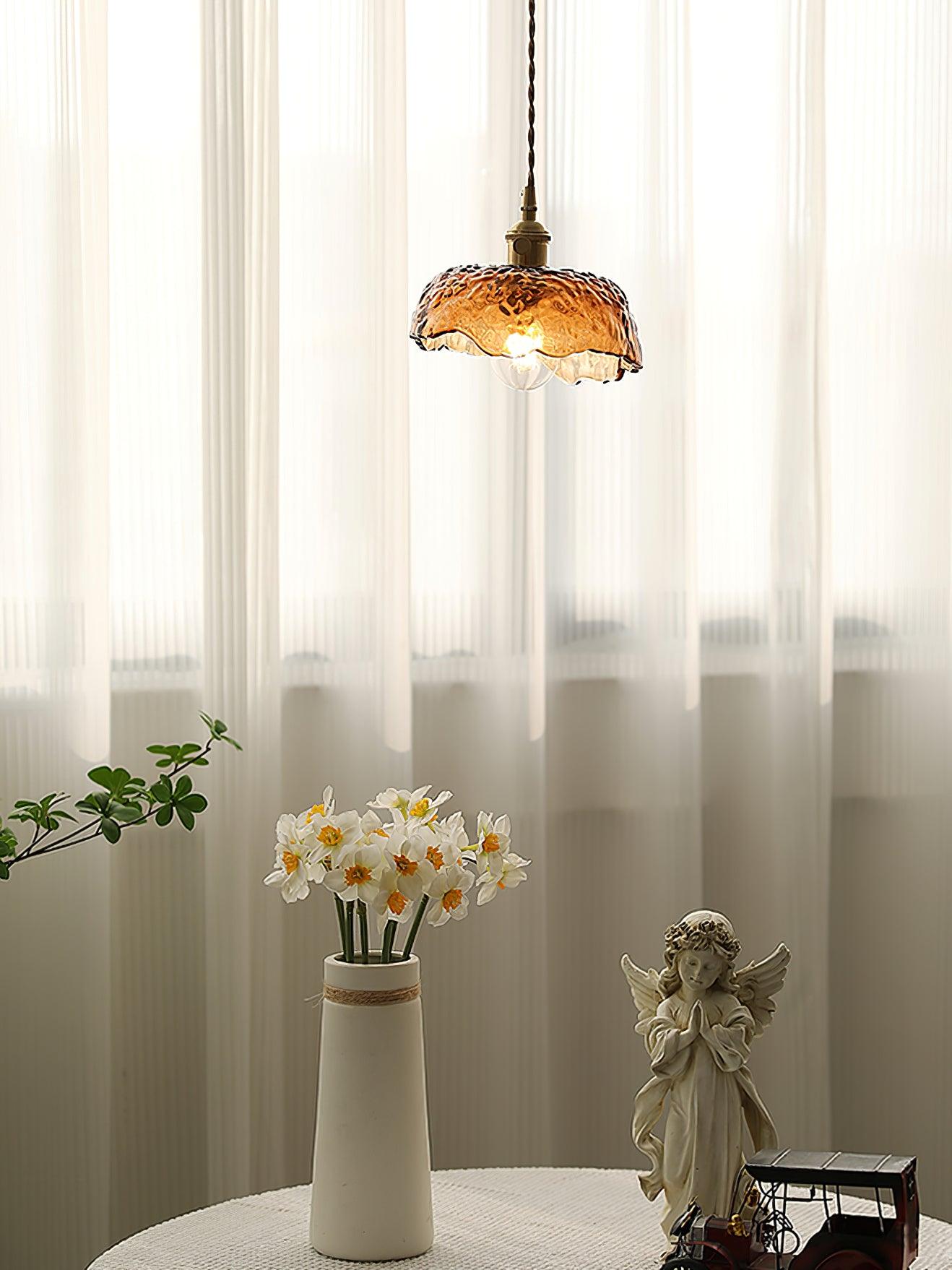 Rustik Klokkeformet Lampe | BellAmber