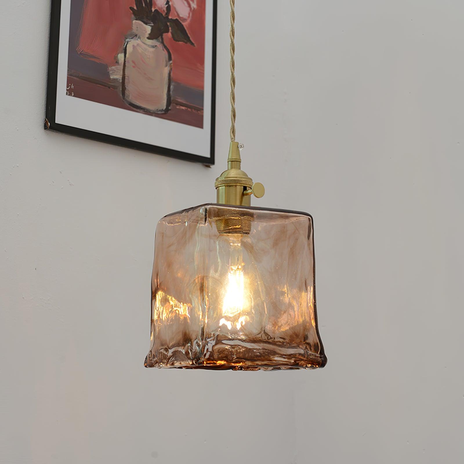 Rustik Klokkeformet Lampe | BellAmber