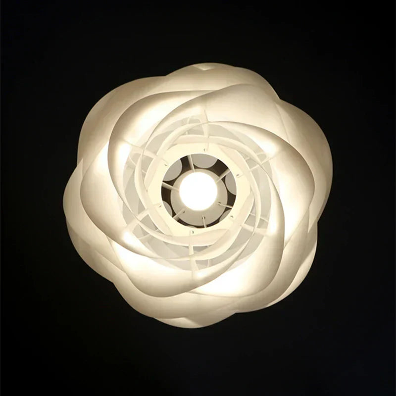 BlomsterLys – Kunstnerisk Glasloftslampe