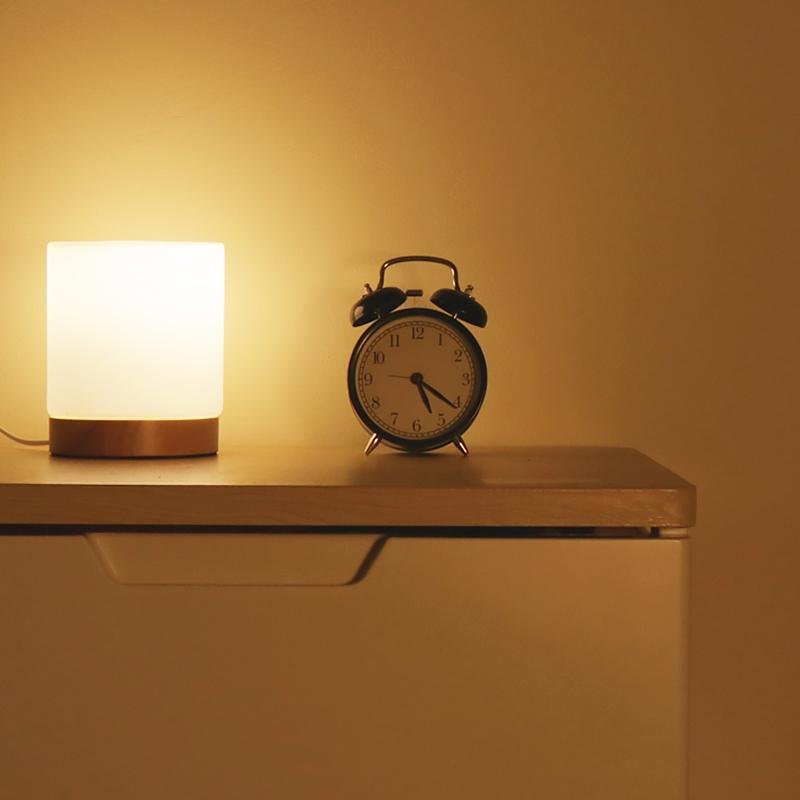 Minimalistisk Træbase Lampe | WoodGlow