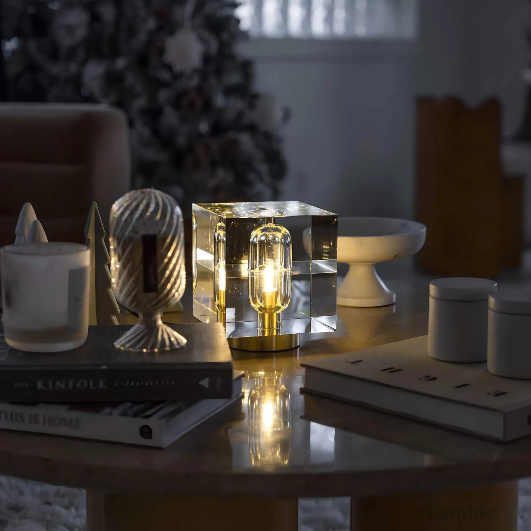 Bordlampe – Elegant og Glitrende | CrystalCopper