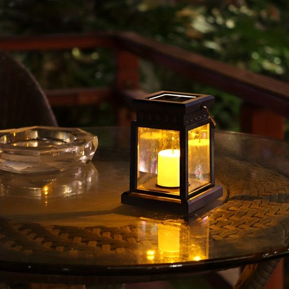 Retro & elegante Solarlampe für den Garten | SolarRetroGlow