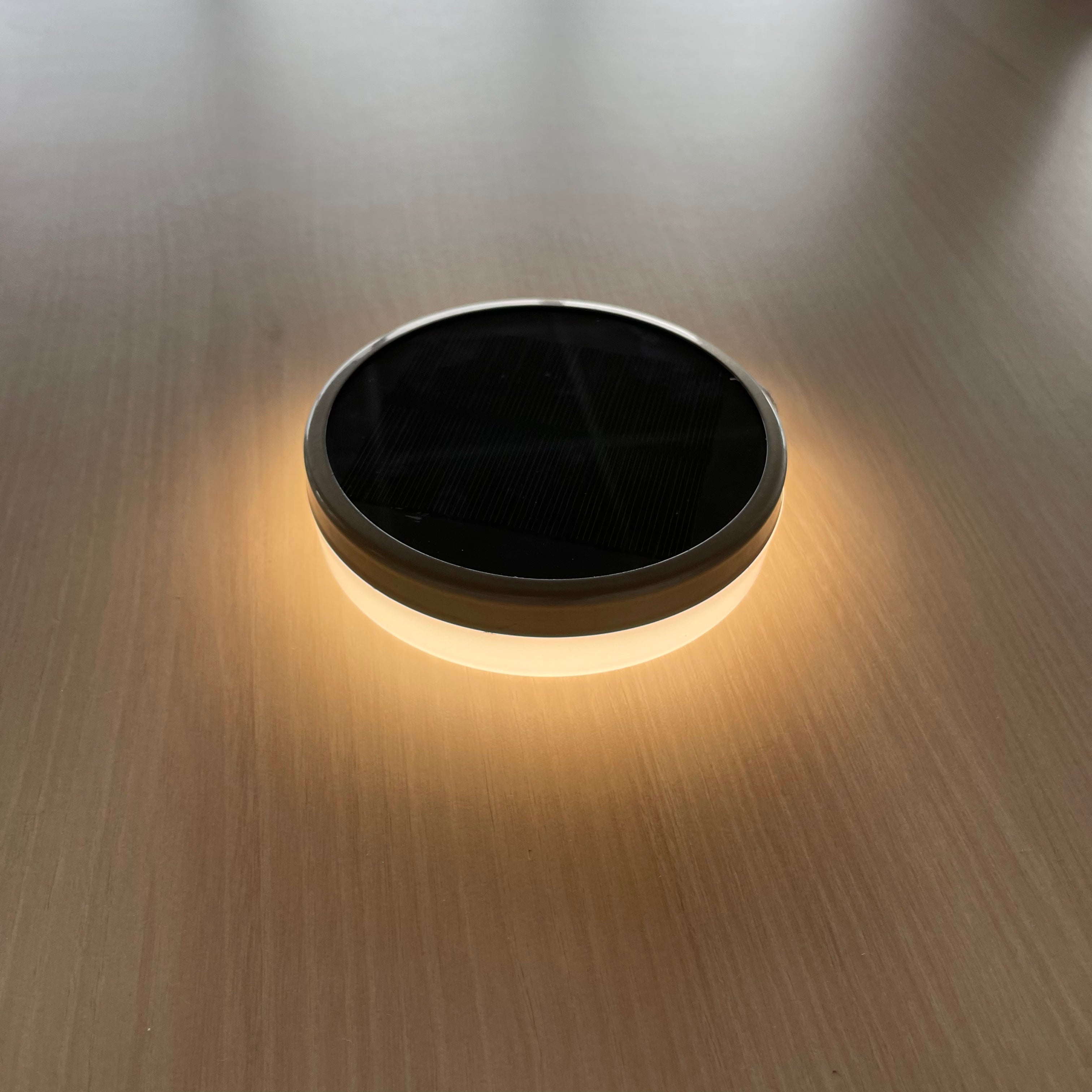 Solarlampe i Rustfrit Stål med Opladningsfunktion til Udendørs Brug-2