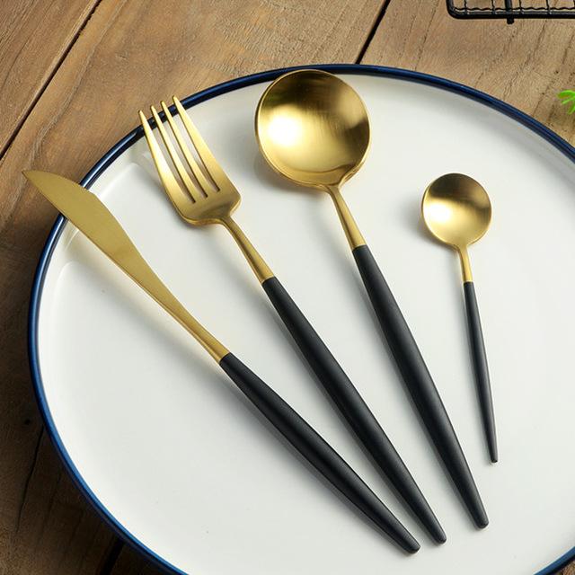 Cutlery set - Practical and Elegant | TableEssence